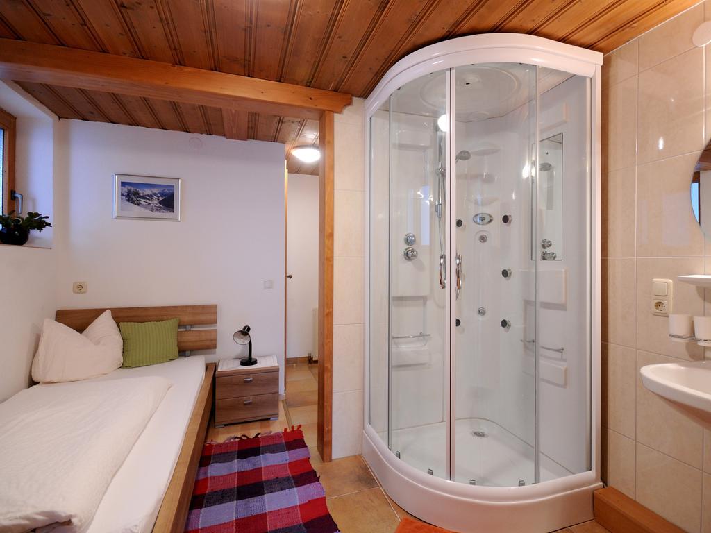 Single Apartment Martlerhof Тукс Номер фото